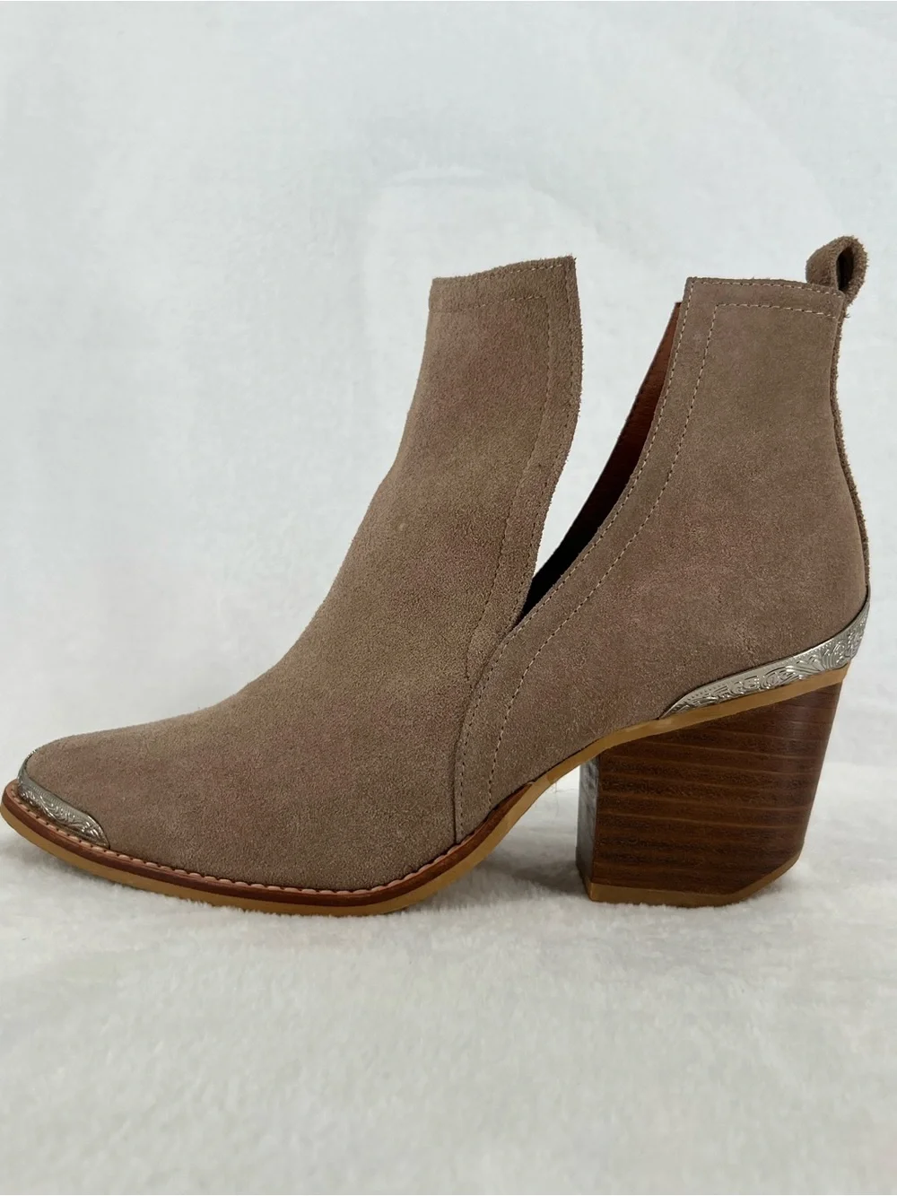 Catherine Malandrino Suede Ankle Booties Western Coastal Cowgirl Silver Tip 8.5